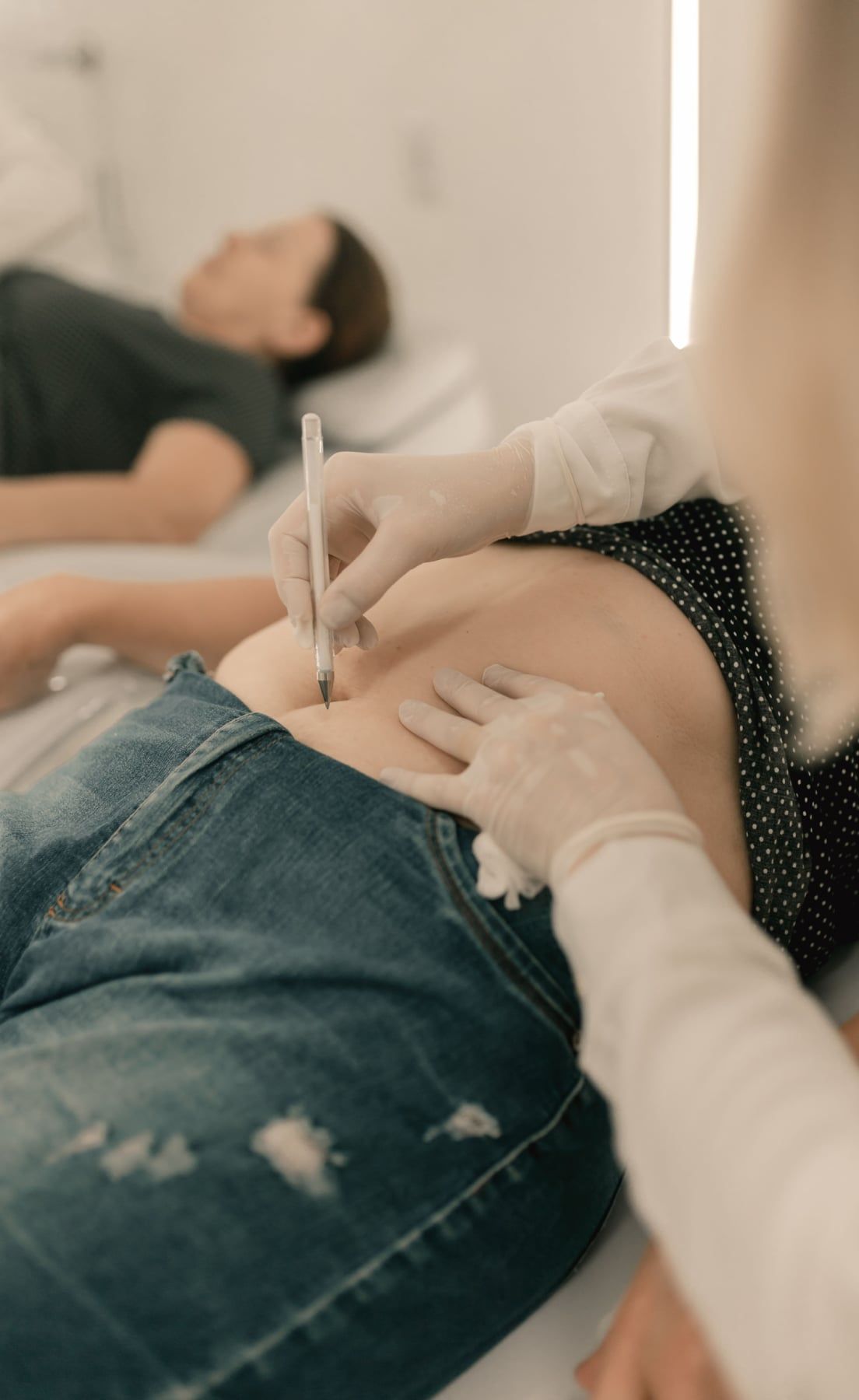 Injektim për shkrirjen e dhjamit në bark